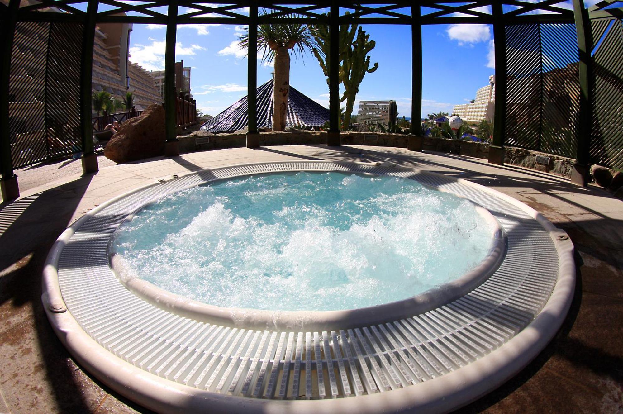 Hotel Livvo Lago Taurito & Aquapark Εξωτερικό φωτογραφία